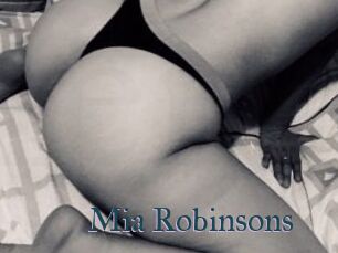 Mia_Robinsons